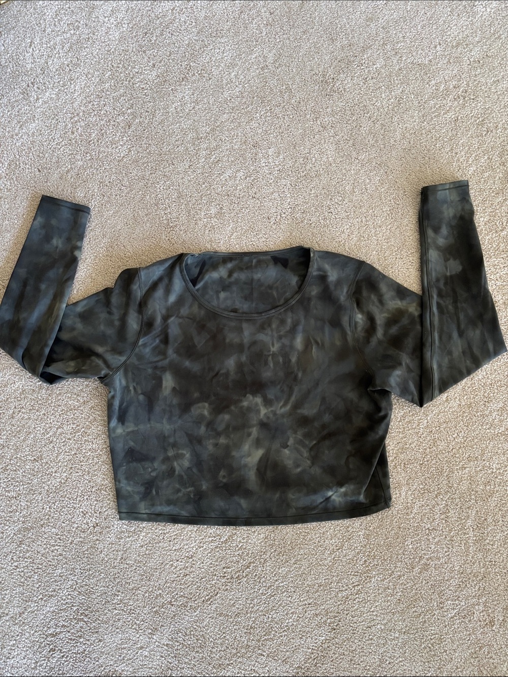 Lululemon Wunder Train cropped long sleeve shirt. Size 18.